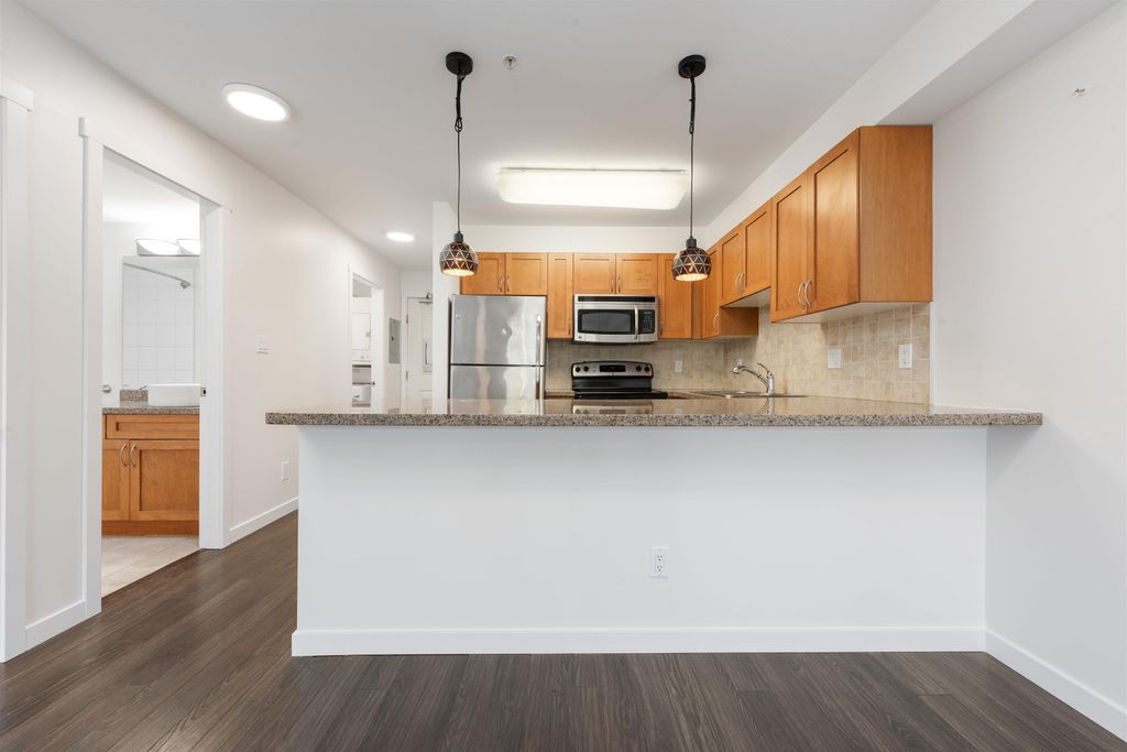 listing image 1102848192702232366