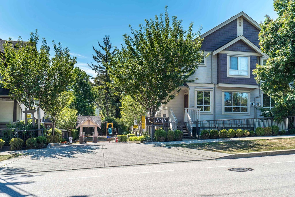 Photo of 19560 68 Avenue #32, Surrey, BC V4N 5Y5 (MLS # R3154762)