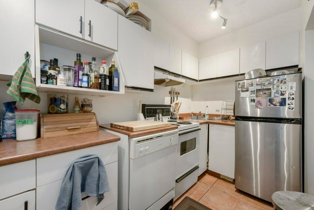 listing image 1109174864813230600