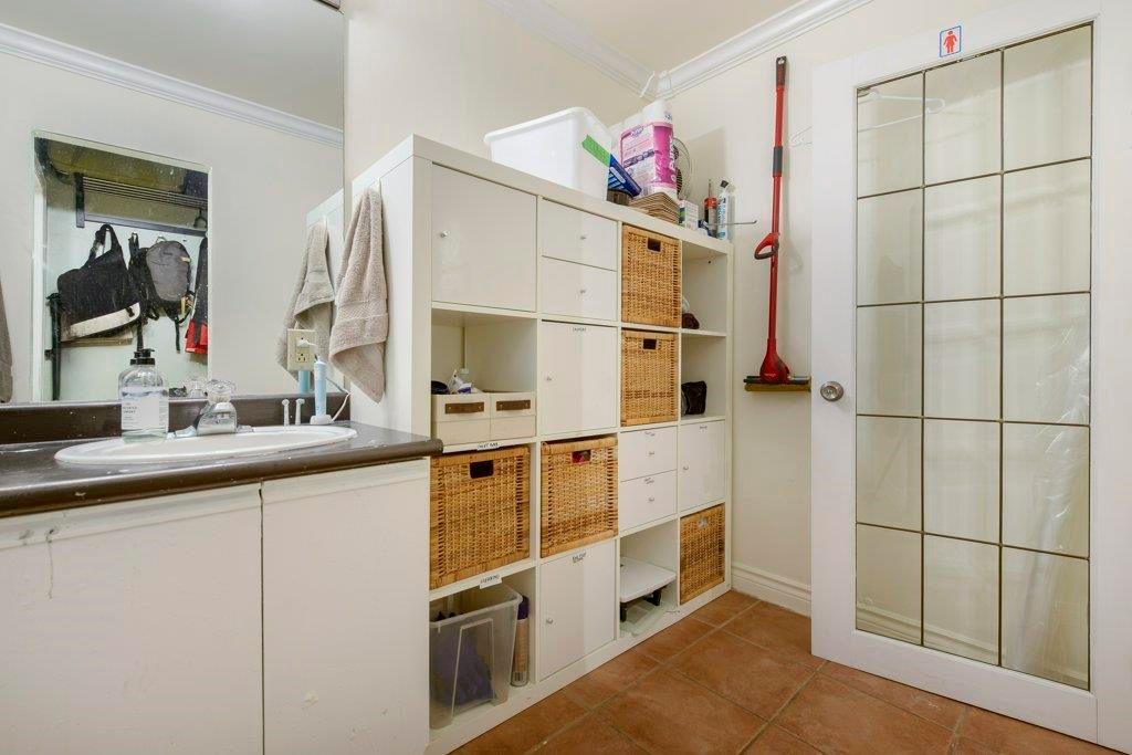 listing image 1108519974959390485