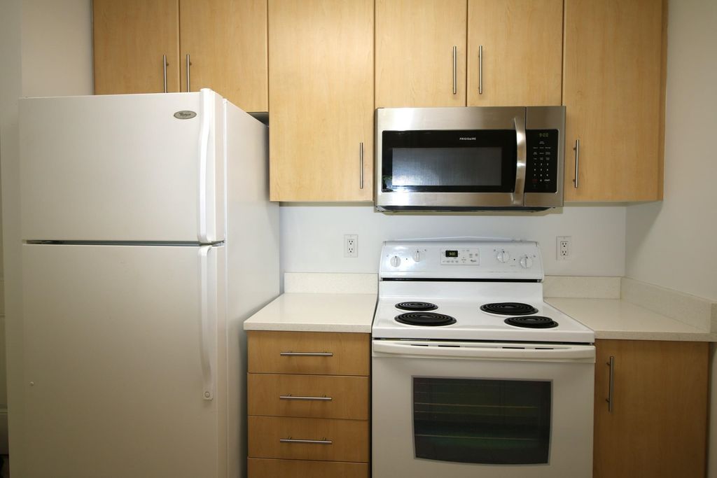 listing image 1103633927397906867