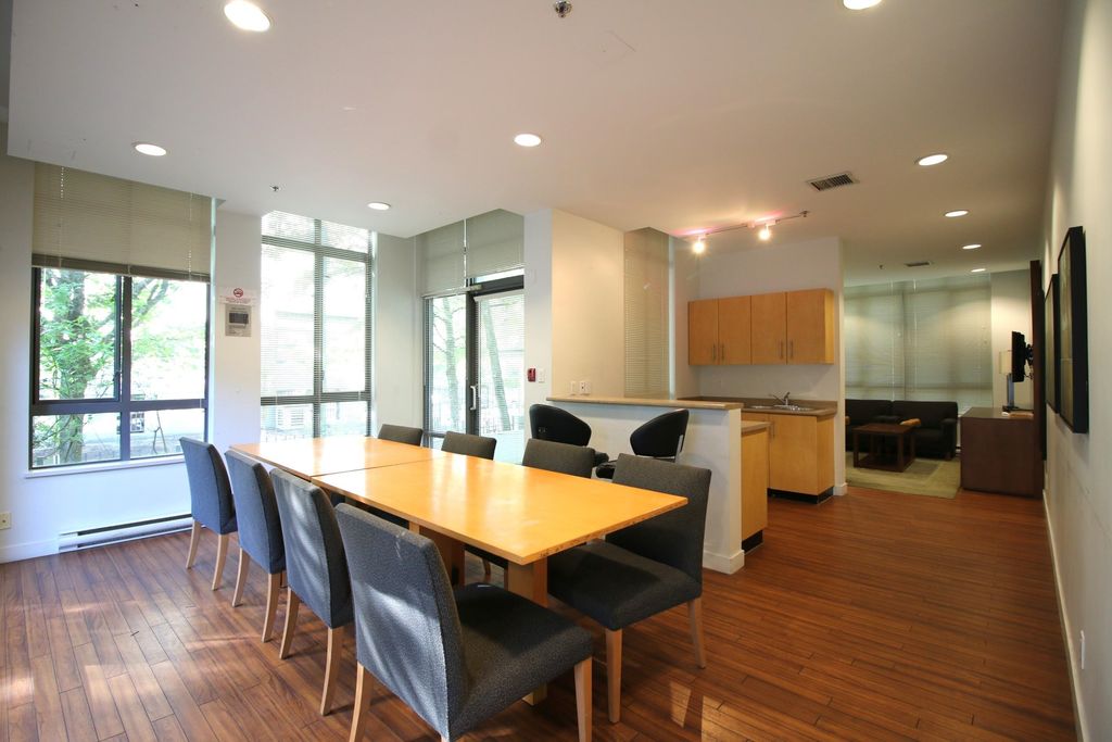 listing image 1100746664187530283