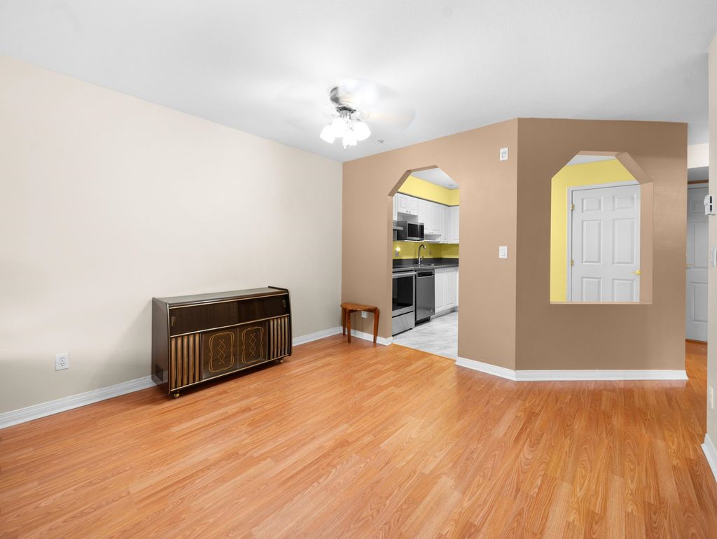 listing image 1109328069022435494