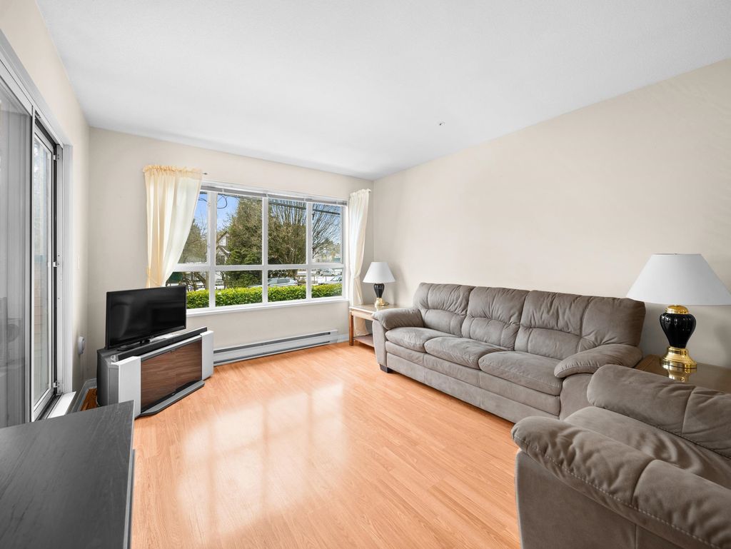 listing image 1107283843775254617