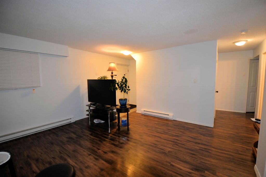 listing image 1108579636280636021