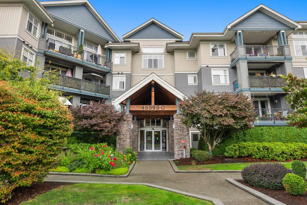 Photo of 45595 Tamihi Way #105C, Chilliwack, BC V2R 0G3 (MLS # R3172801)