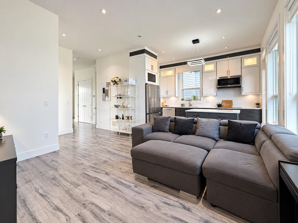 Photo of 19305 71 Avenue, Surrey, BC V4N 1N2 (MLS # R3173433)