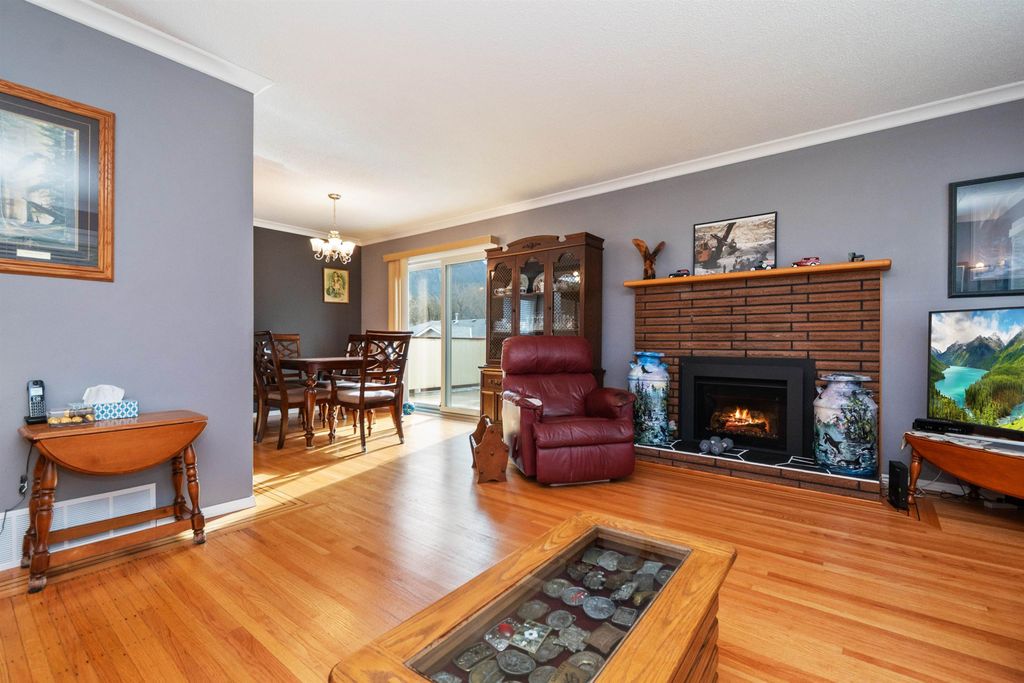 listing image 1101935962521839525