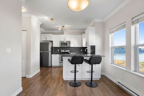 11580 223 Street 301 Maple Ridge BC V2X 9H1