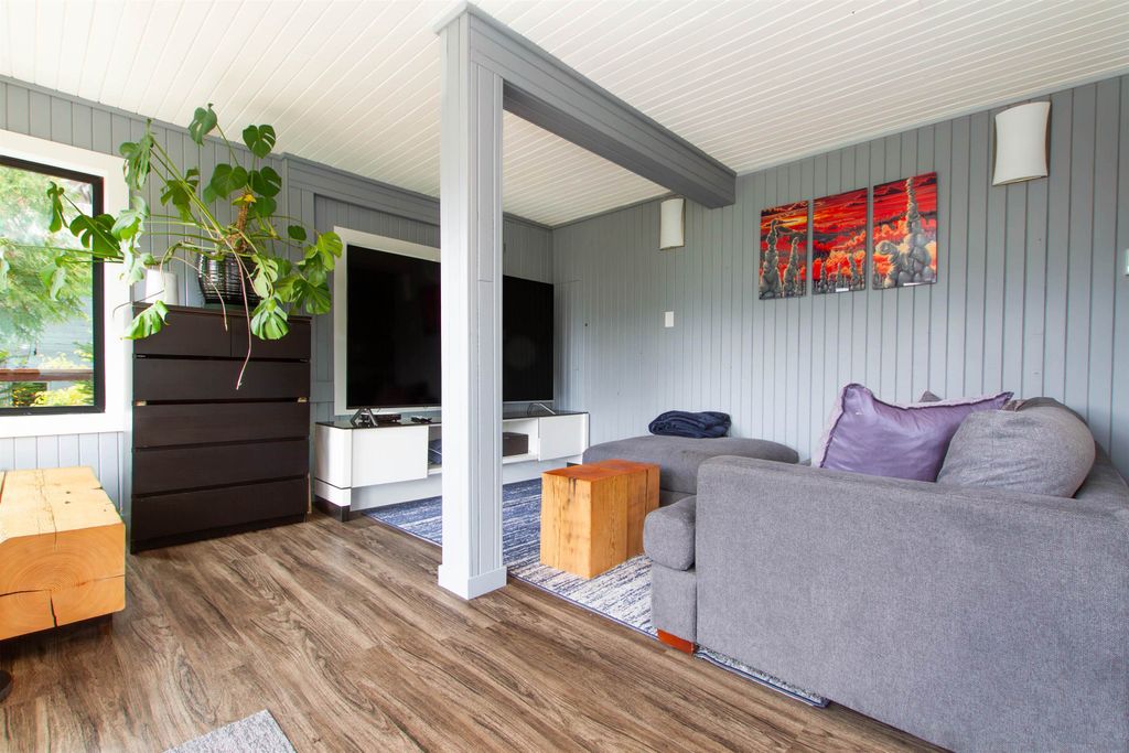 listing image 1108778004740442232
