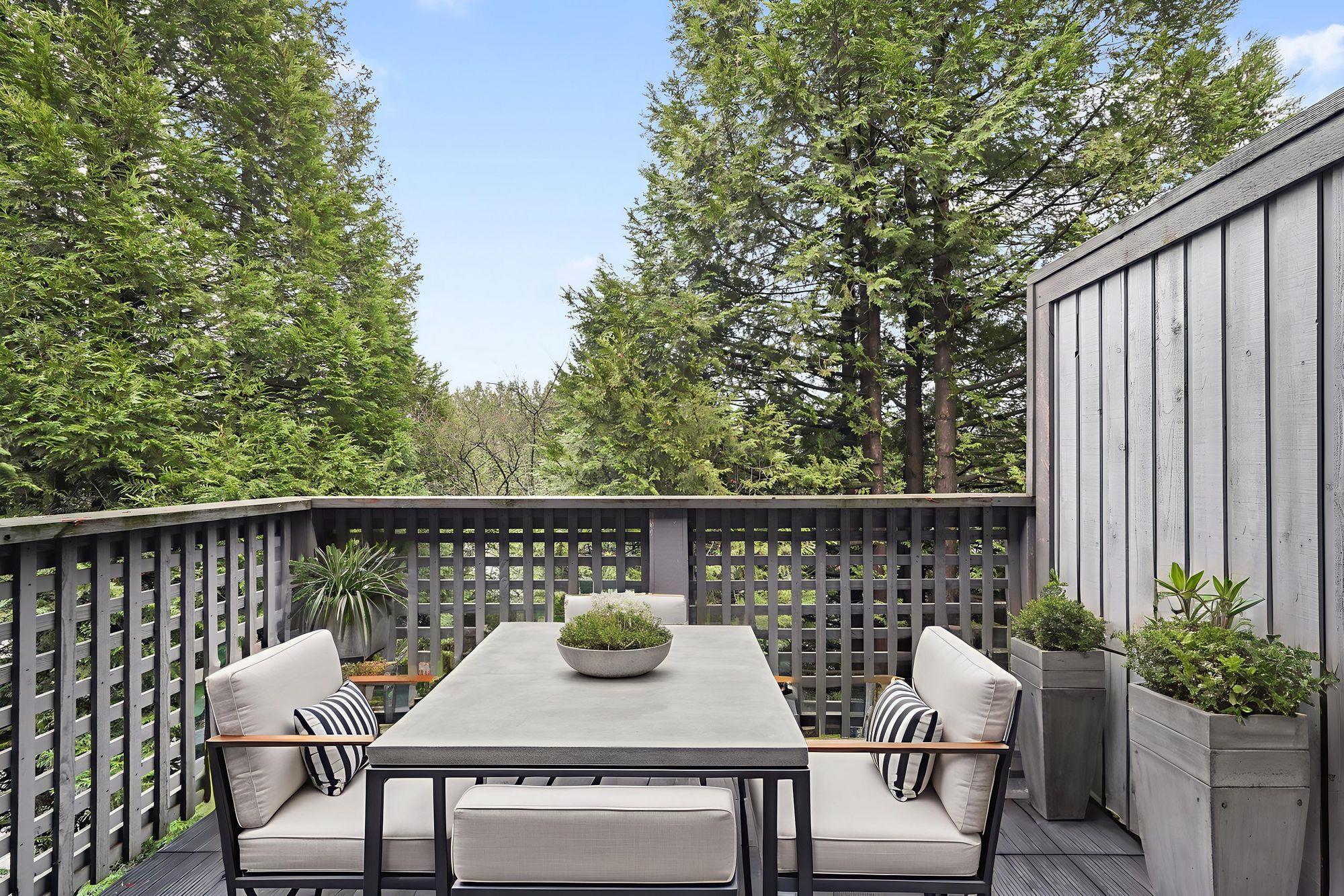 200 Westhill Place 157