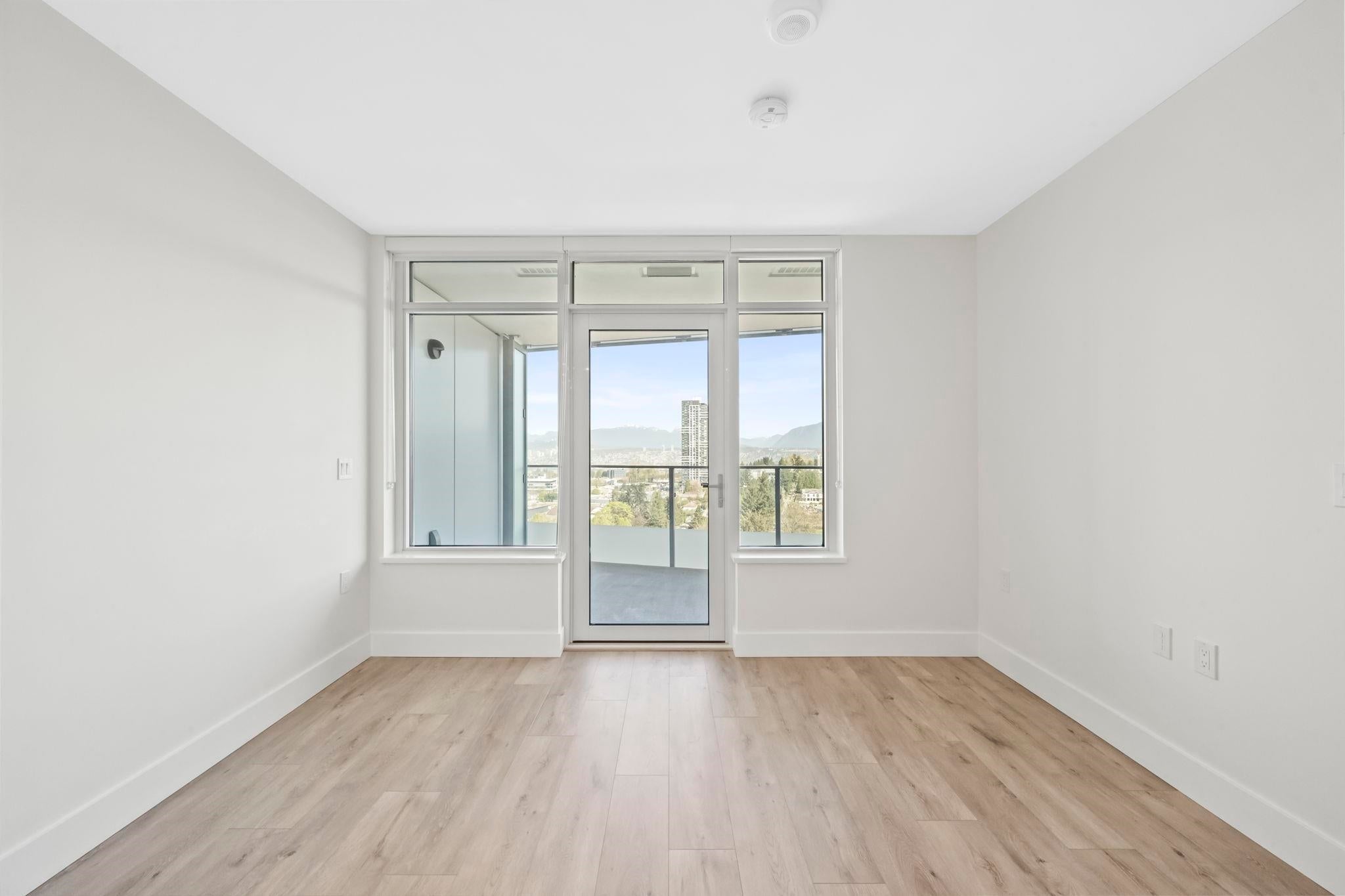 10428 Whalley Boulevard 1607
