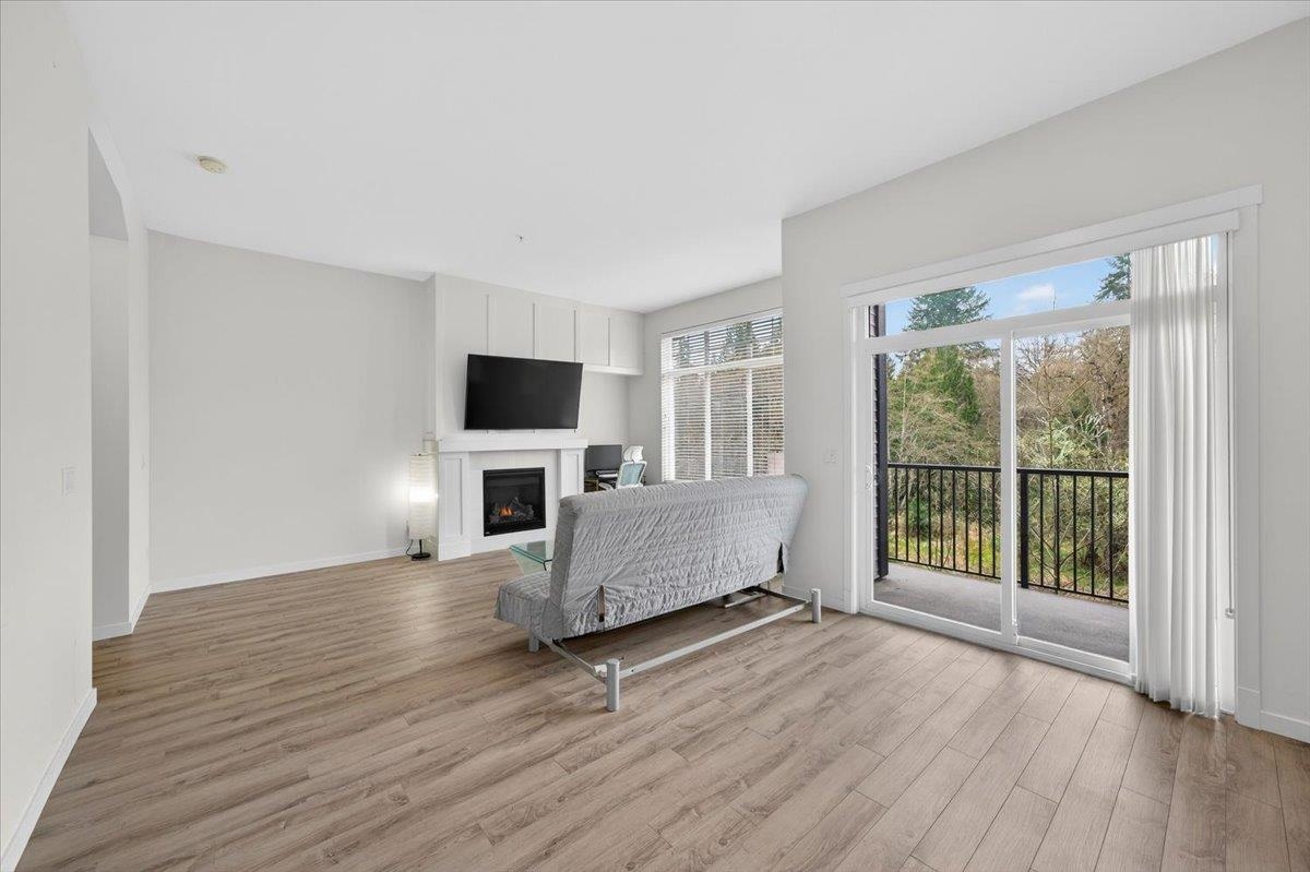 11272 240 Street 18