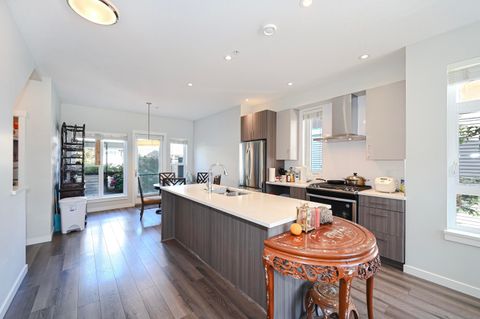 8377 Jones Road 10 Richmond BC V6Y 1L5