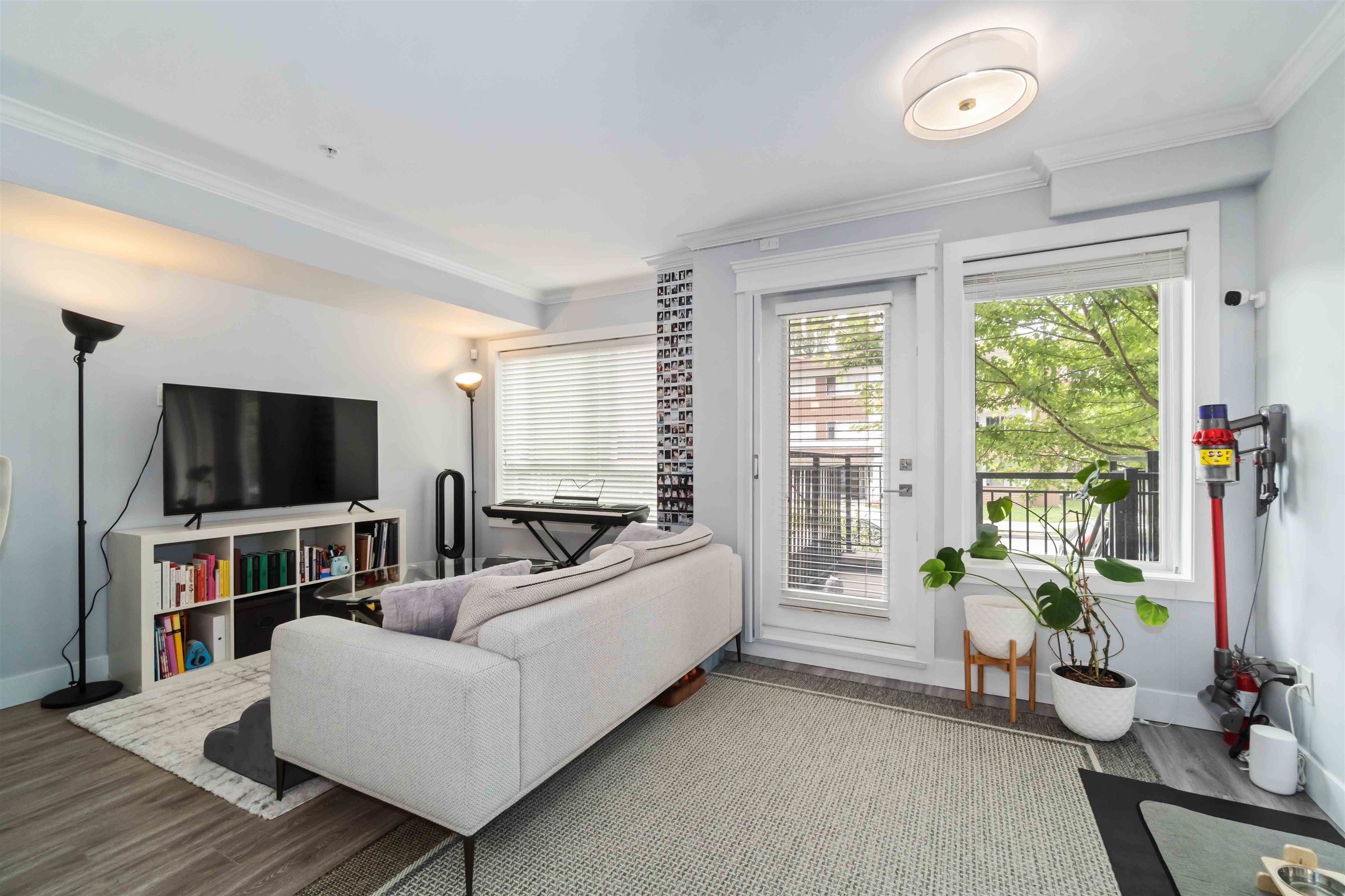 2229 Atkins Avenue 104