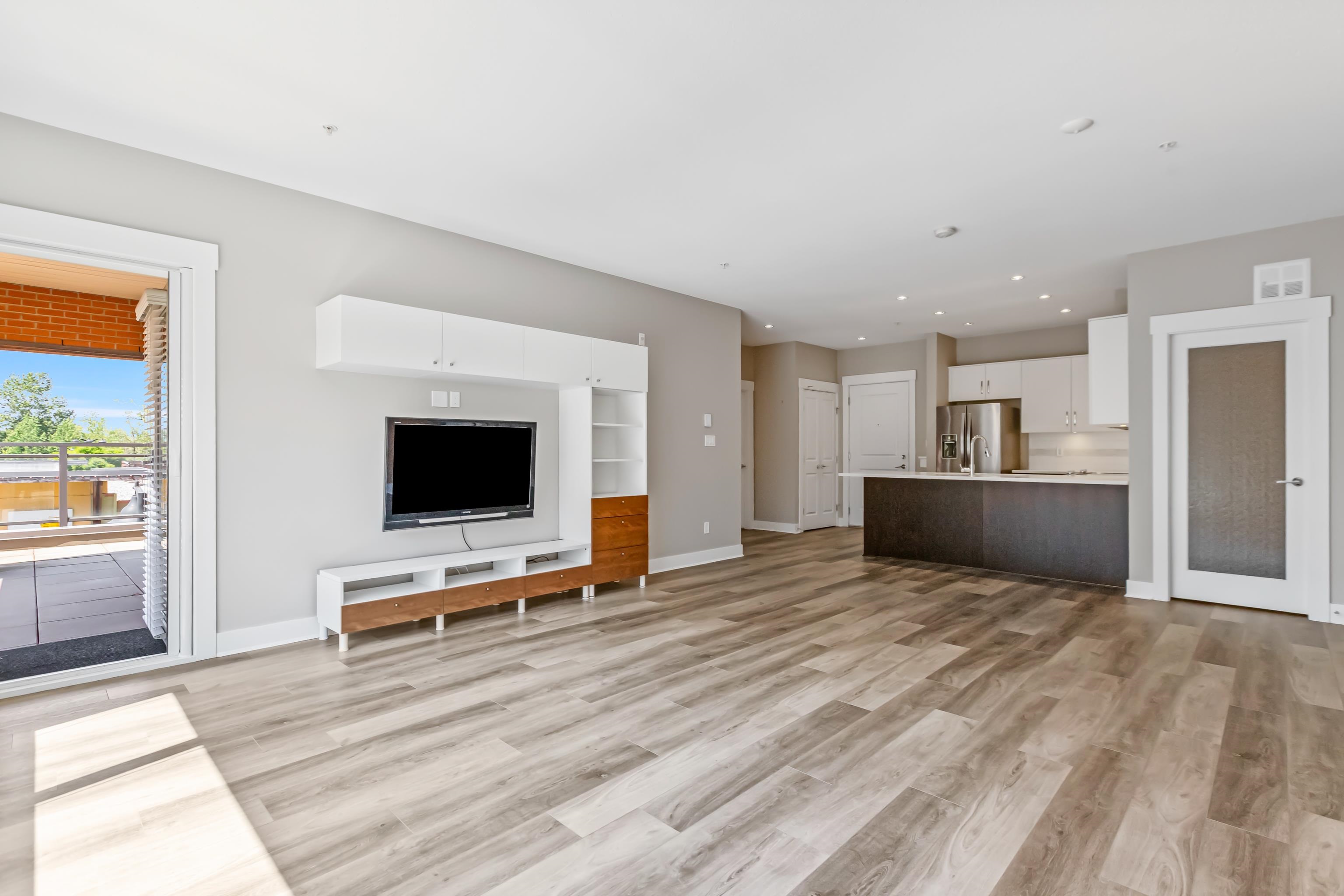 20728 Willoughby Town Centre Drive 219