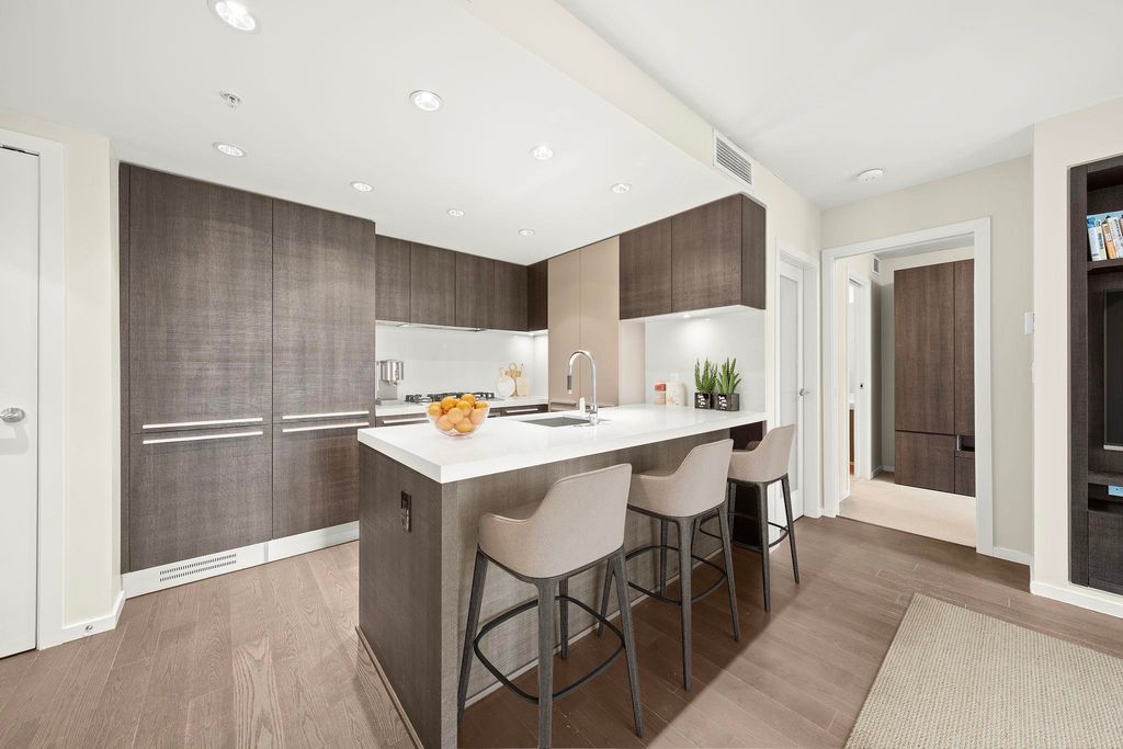 listing image 1102479464336226922