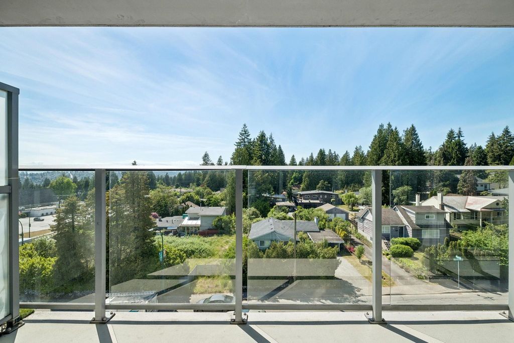 listing image 1104970096332741058