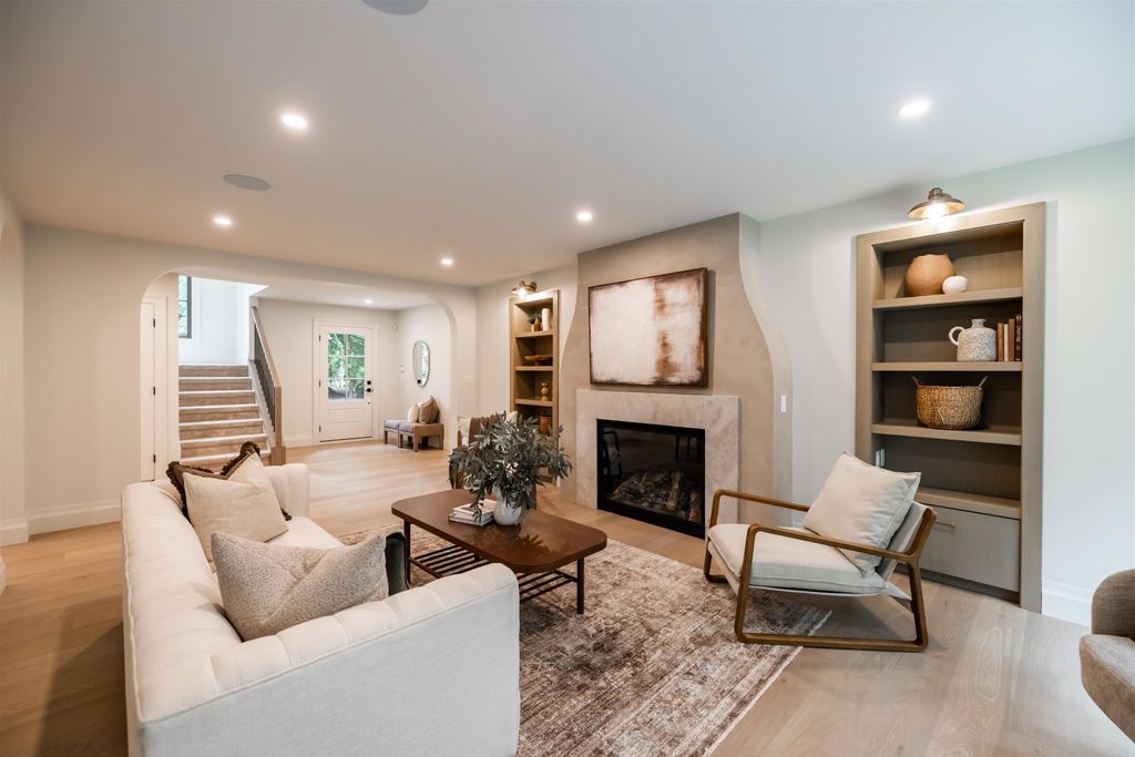 Photo of 24420 48 Avenue, Langley, BC V2Z 2M4 (MLS # R3060655)