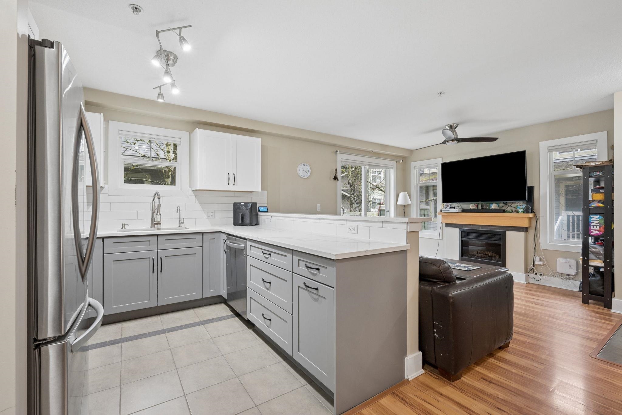 7428 Southwynde Avenue 30