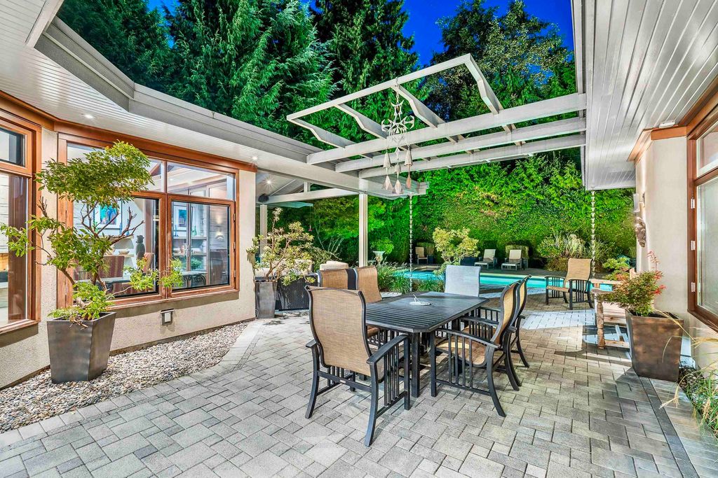 listing image 1109581648188936649