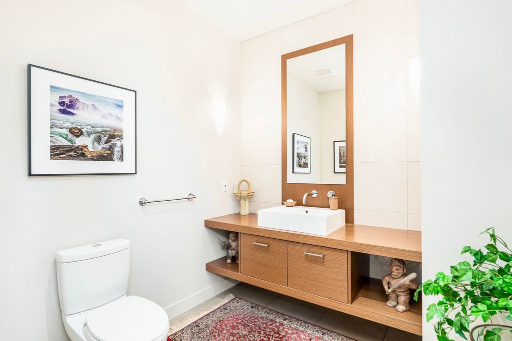 listing image 1106824139412691705