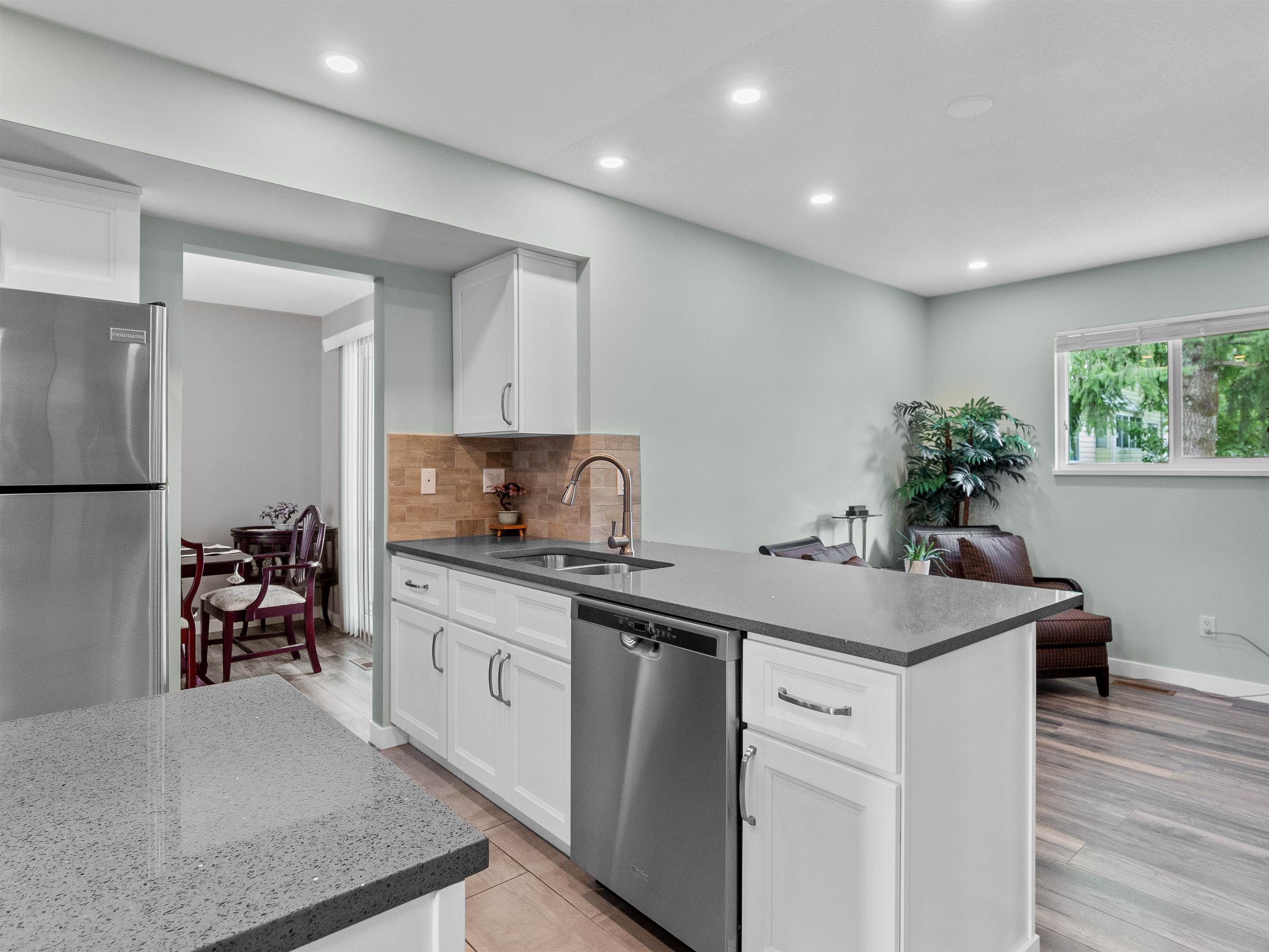 3440 Coast Meridian Road 7