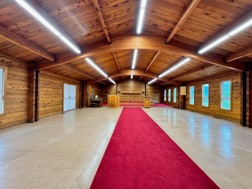470 EVERGREEN DRIVE