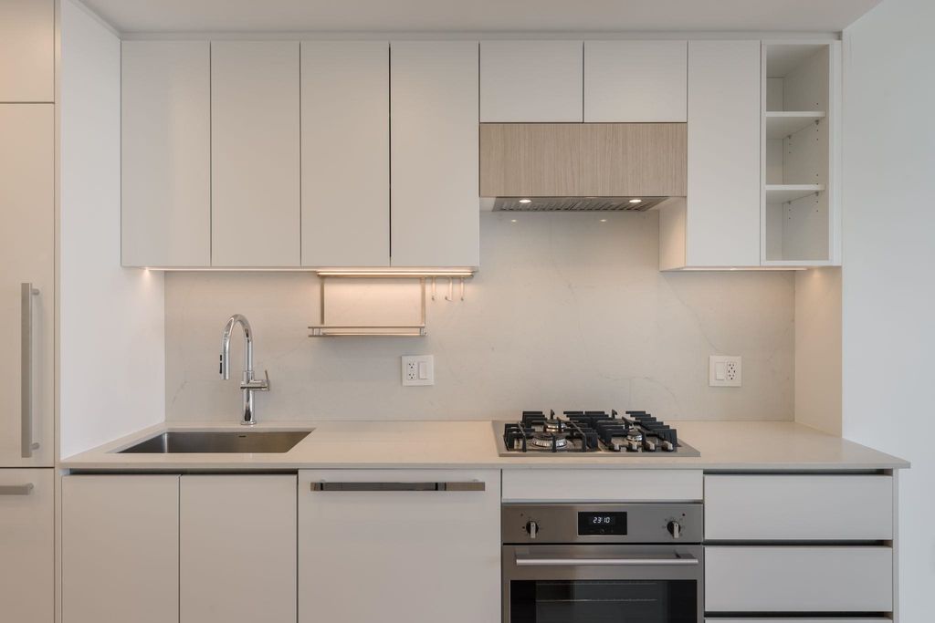 Photo of 13573 98a Avenue #502, Surrey, BC V3T 0X1 (MLS # R3115104)