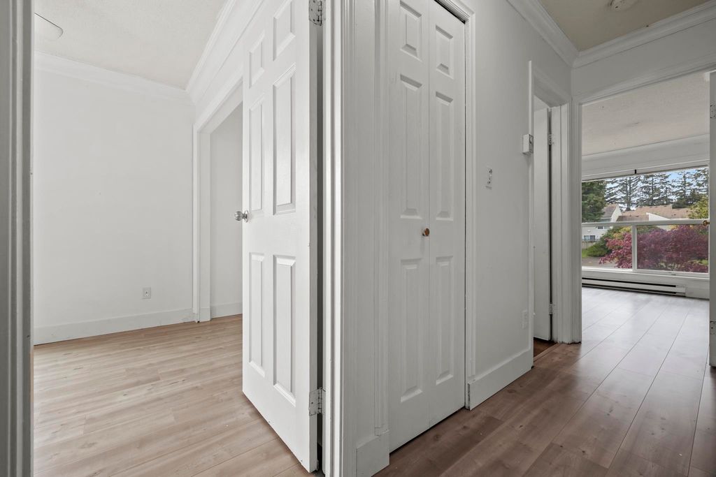 listing image 1108639888492582361
