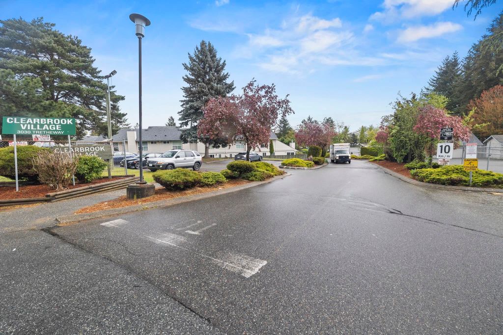 listing image 1101511035212608725