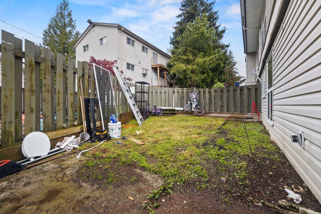 listing image 1104677864604322597