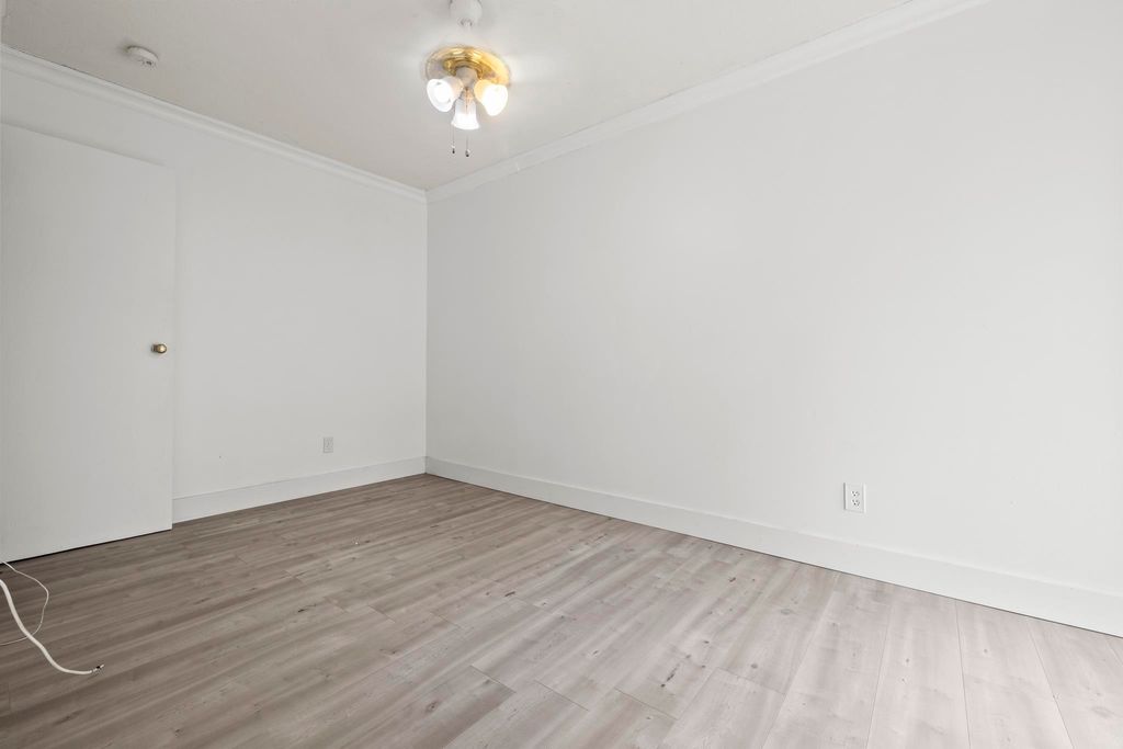 listing image 1108305400734065127