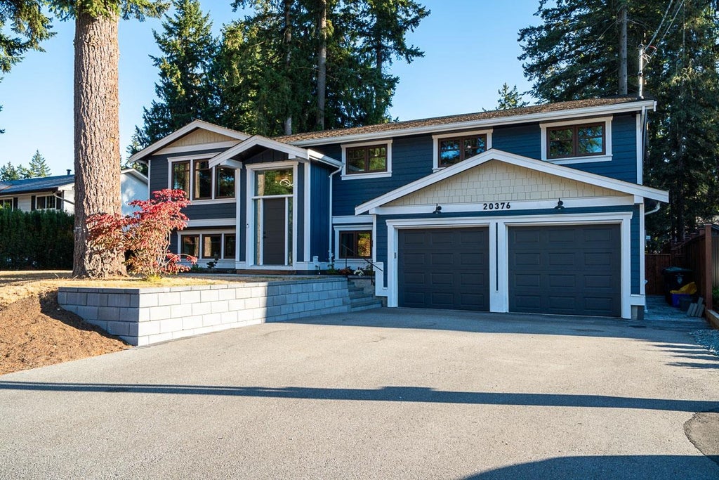 Photo of 20376 40a Avenue, Langley, BC V3A 2Y8 (MLS # R3166828)