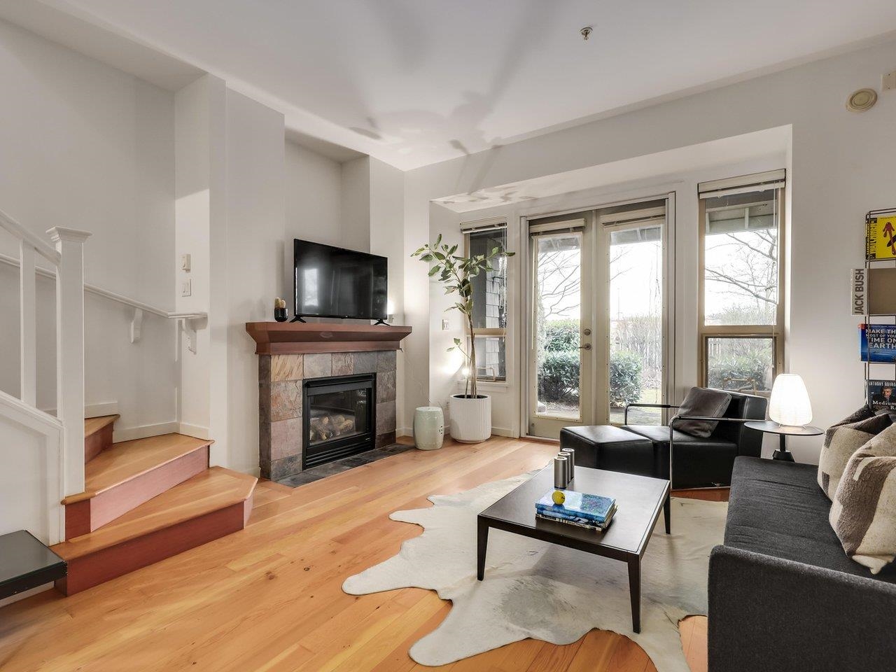 250 Salter Street 124