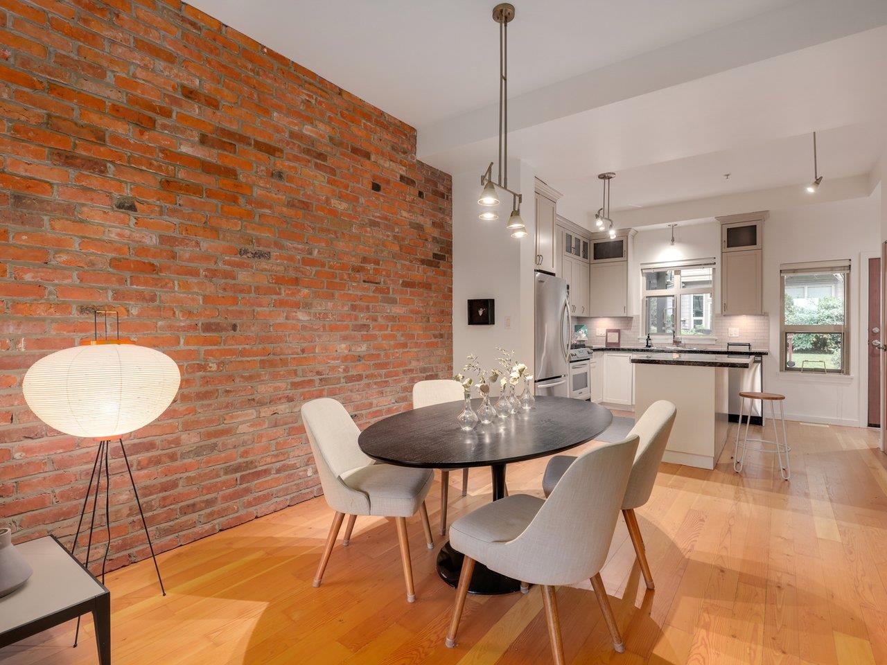 250 Salter Street 124