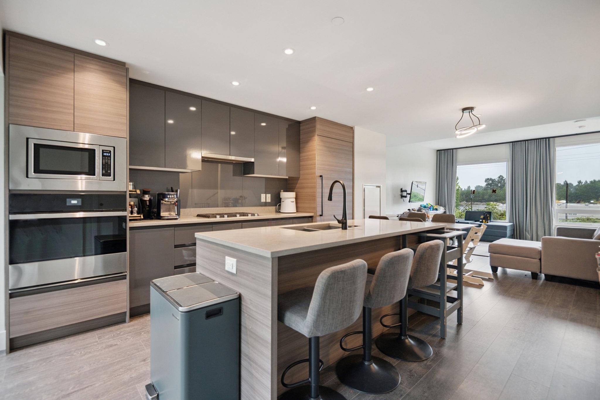 8589 Rivergrass Drive 6