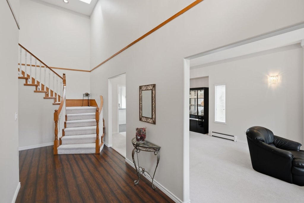 Photo of 6630 123 Street, Surrey, BC V3W 0W1 (MLS # R3130791)