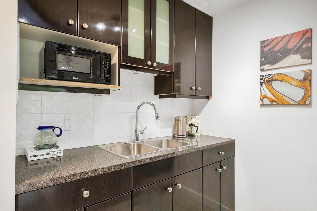 listing image 1102038342620340090