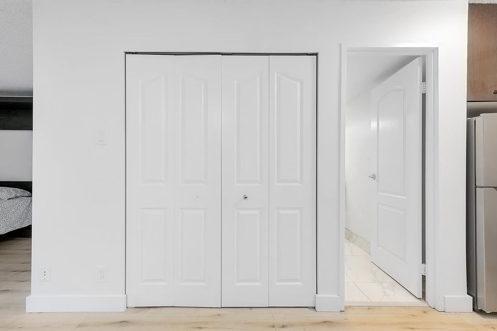 listing image 1106813912988078751