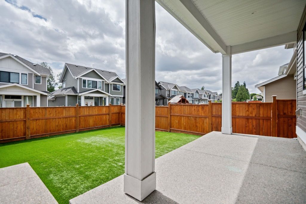 listing image 1109409780695294549