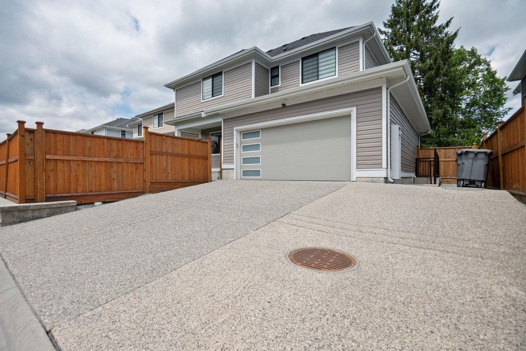 listing image 1104287893269750235