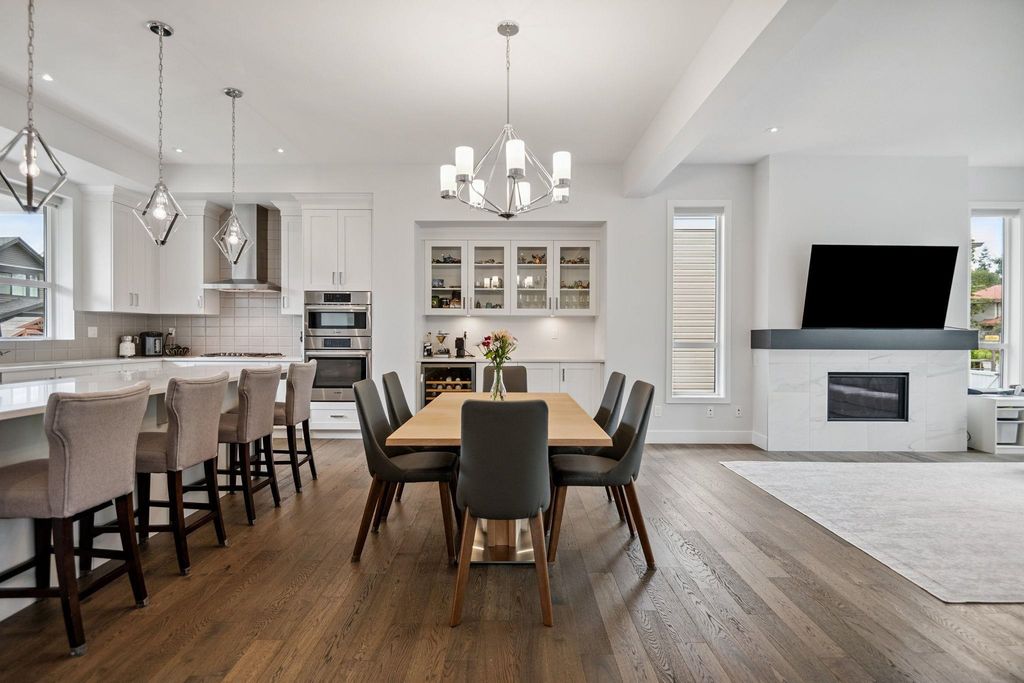 listing image 1102833447396081415