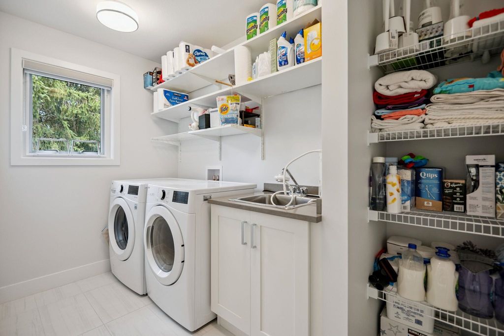 listing image 1103268030088494227