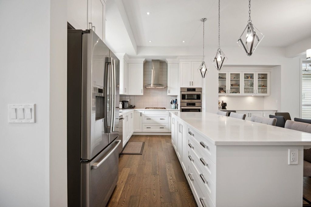 listing image 1102512565648733981