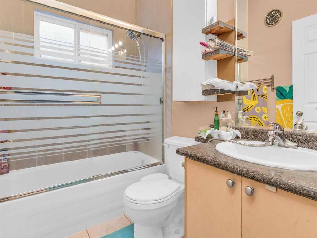listing image 1109214724067945050