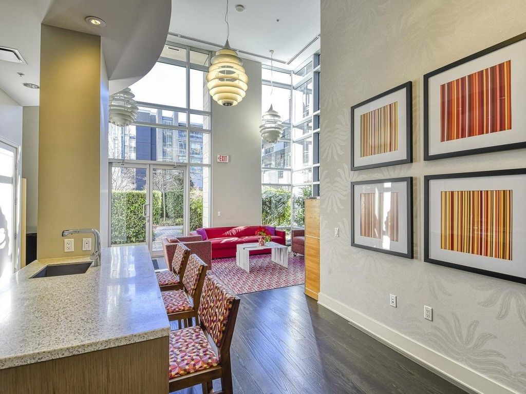 listing image 1108544371720451230