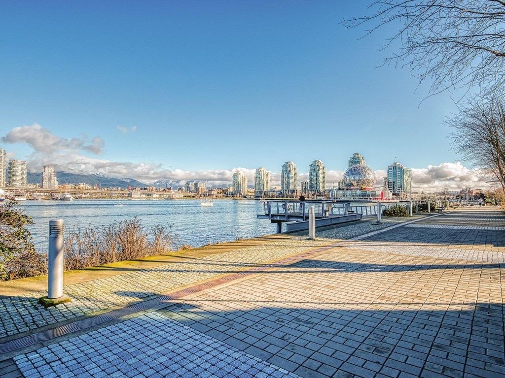 listing image 1104500907439101310