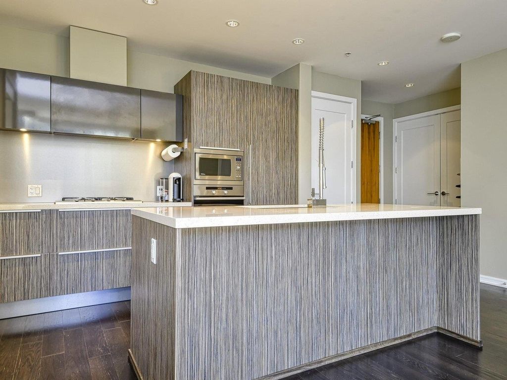 listing image 1100008685667822903