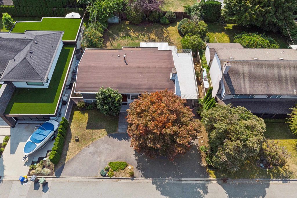 listing image 1103001236033611691